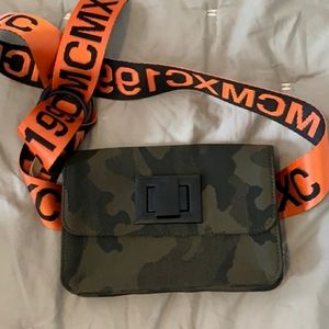 Steve Madden belt bag- camouflage